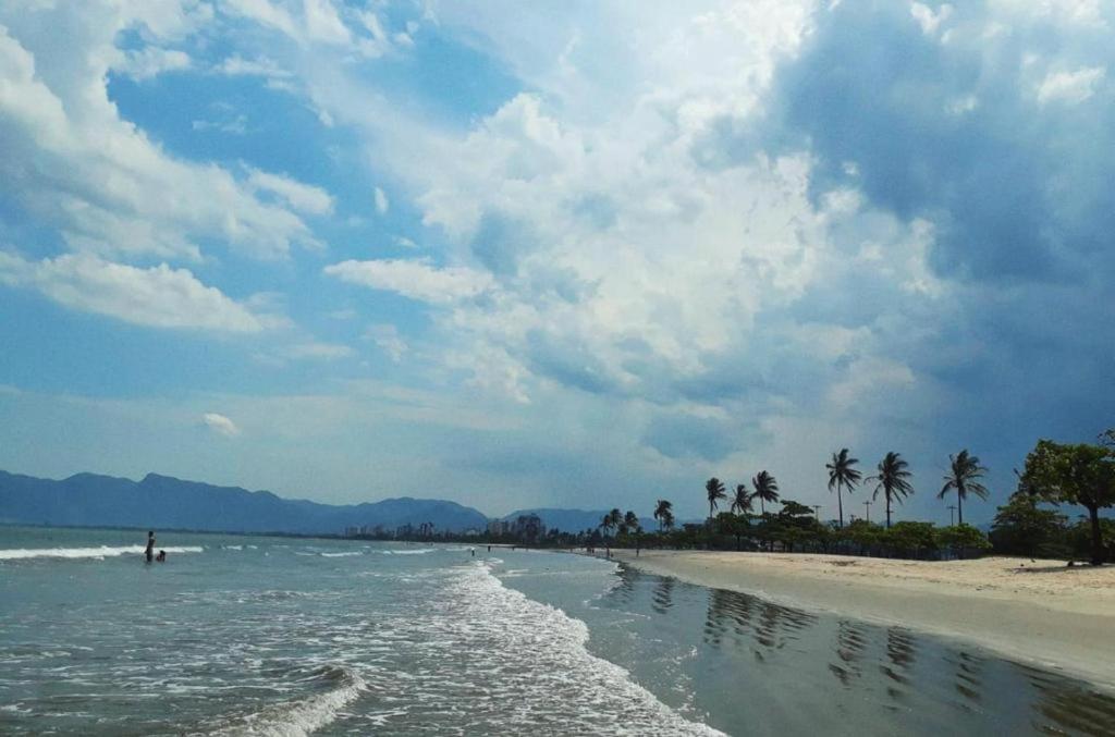Willa Casa Inteira Cravada Entre Os Principais Pontos Turisticos Caraguatatuba Zewnętrze zdjęcie